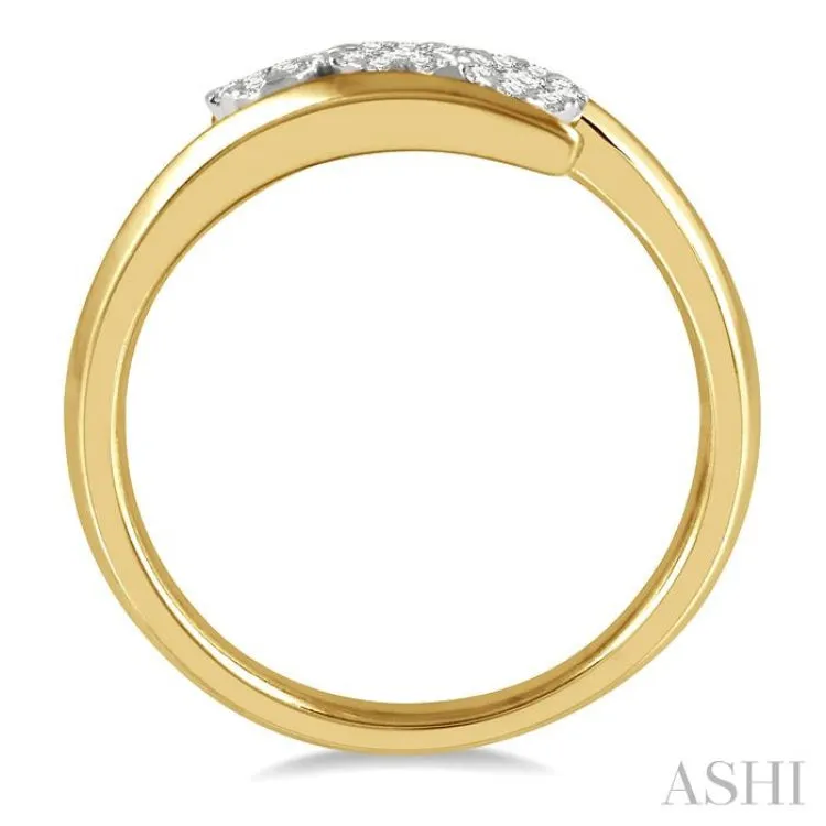 1/5 ctw Bypass Triple Circular Mount Lovebright Round Cut Diamond Fashion Ring in 14K Yellow and White Gold